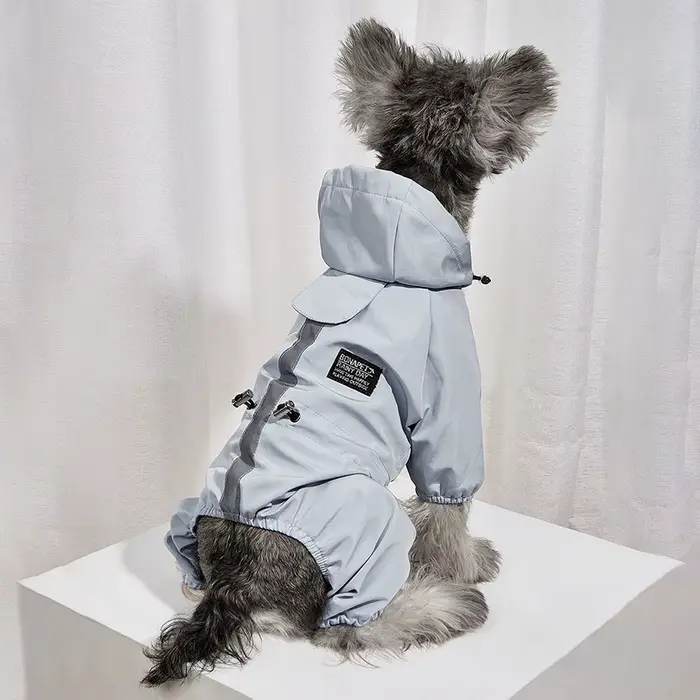 Manteau imperméable pour chien, veste de pluie imperméable avec sangle réfléchissante et trou de lai