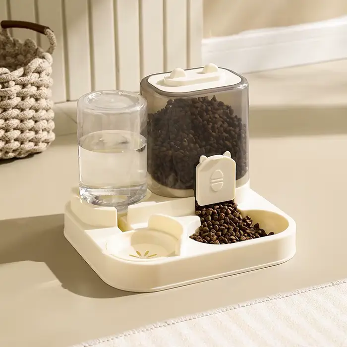 Bol pour chat mangeoire automatique avec conception anti-déversement avec fontaine d'eau distributeu