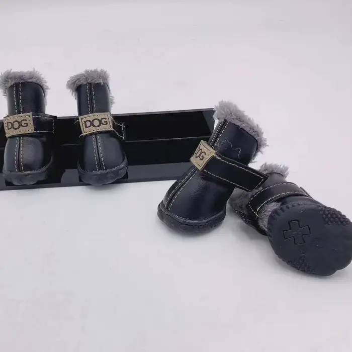 Bottes chaudes en PU pour chien, bottes d'hiver pour animaux de compagnie, bottes de neige douces et