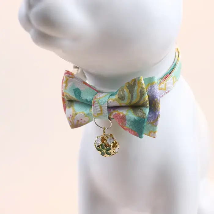 Collier de sécurité détachable pour chat avec nœud papillon mignon et clochette, collier réglable pour chiot, chaton, chat, accessoires pour animaux de compagnie
