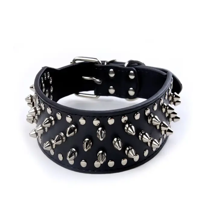 Collier de chien en cuir clouté à pointes de crâne pour chiens de taille moyenne et grande bouledogu