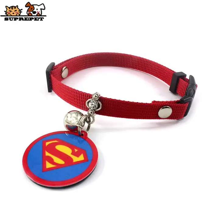 SUPREPET – collier pour chiot et chat, en Nylon noir et blanc, sangle réglable avec cloche et 4 Types d'étiquettes Super Heros